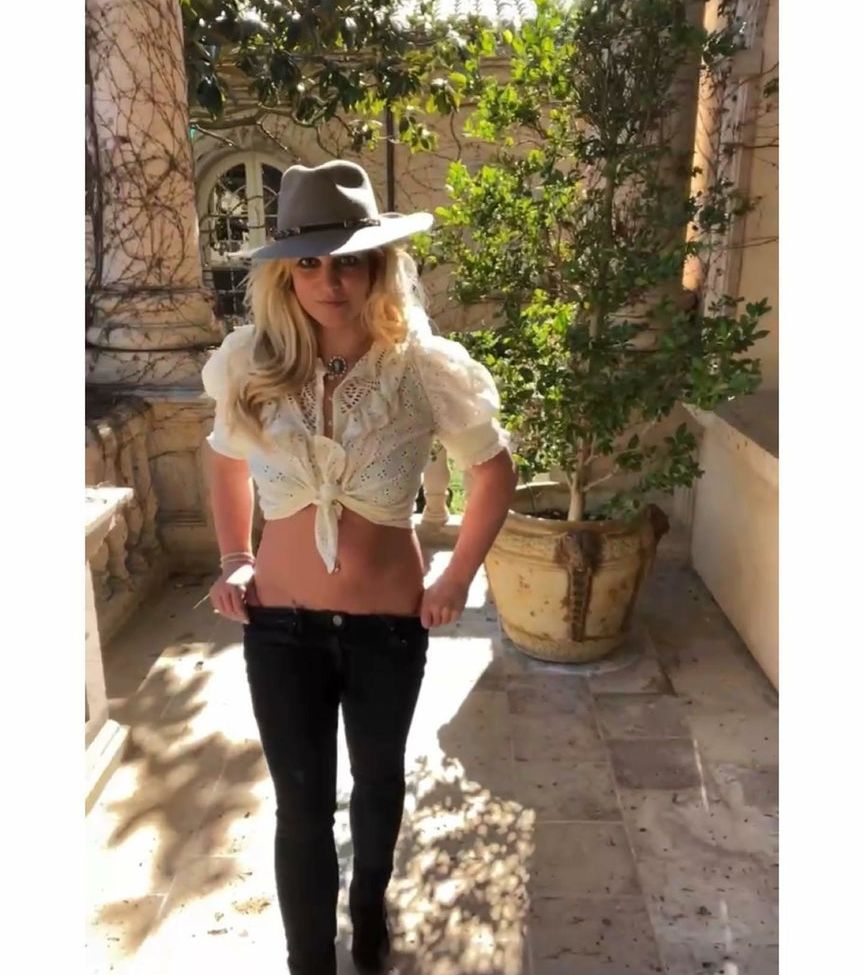 Britney Spears nude #107601084