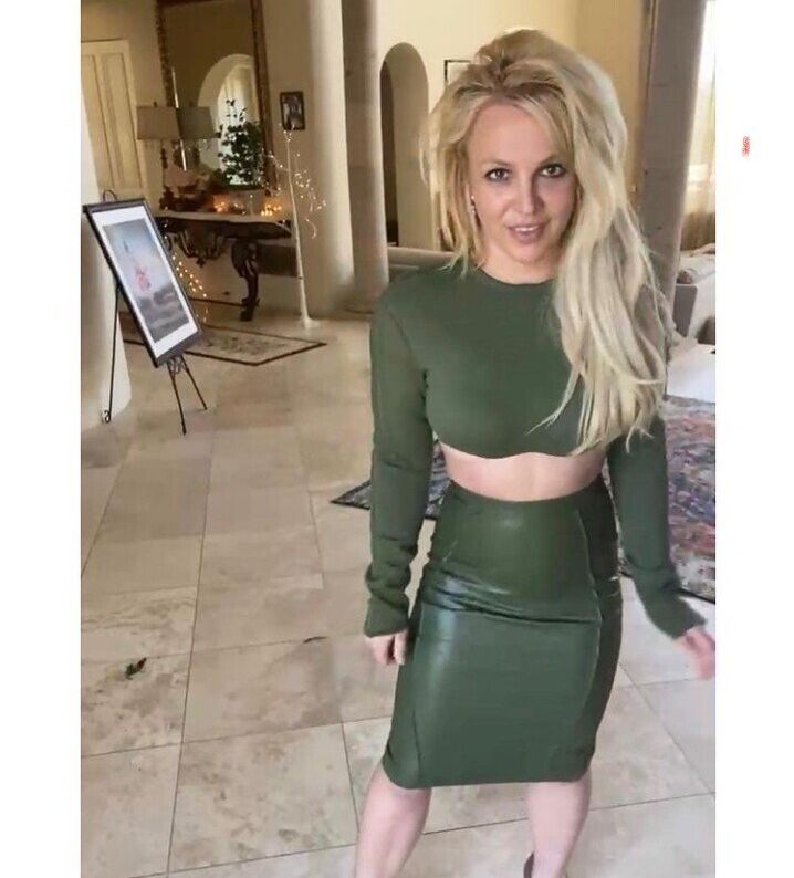 Britney Spears nude #107601184