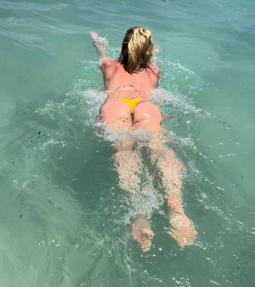 Britney Spears nude #107601222