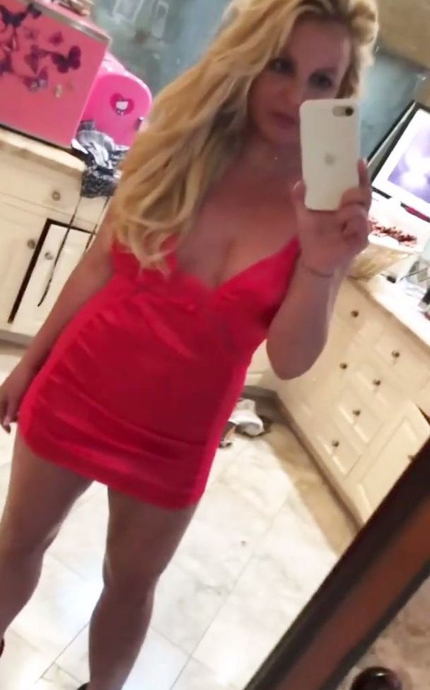 Britney Spears nude #107601602