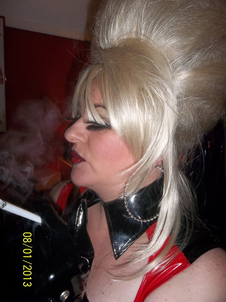 Nueva chica en la ciudad pt 2
 #106817161