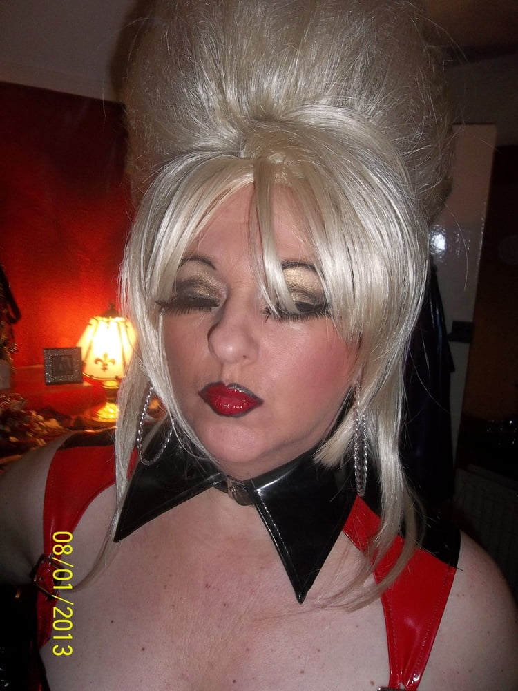 Nueva chica en la ciudad pt 2
 #106817166