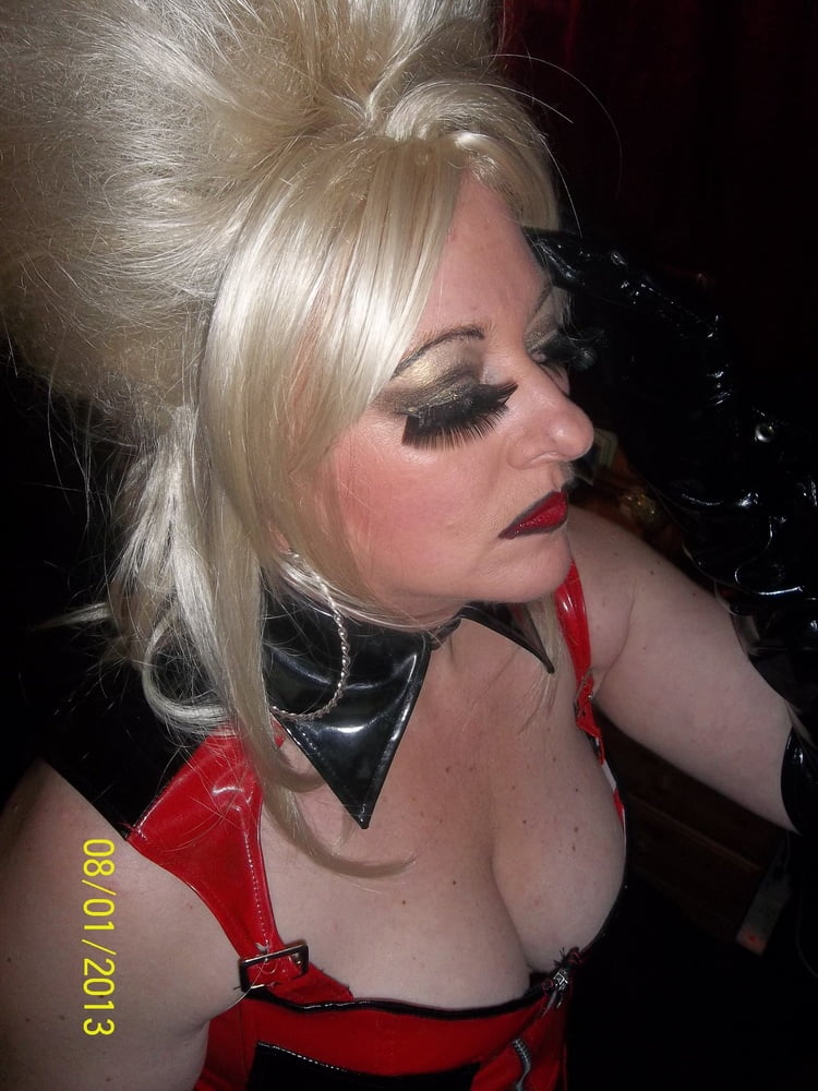 Nueva chica en la ciudad pt 2
 #106817211