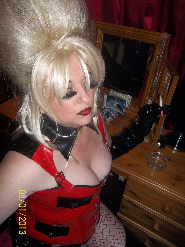 Nueva chica en la ciudad pt 2
 #106817241