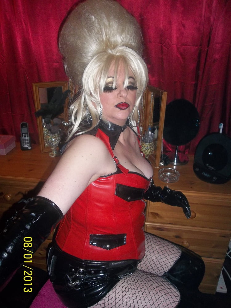 Nueva chica en la ciudad pt 2
 #106817255