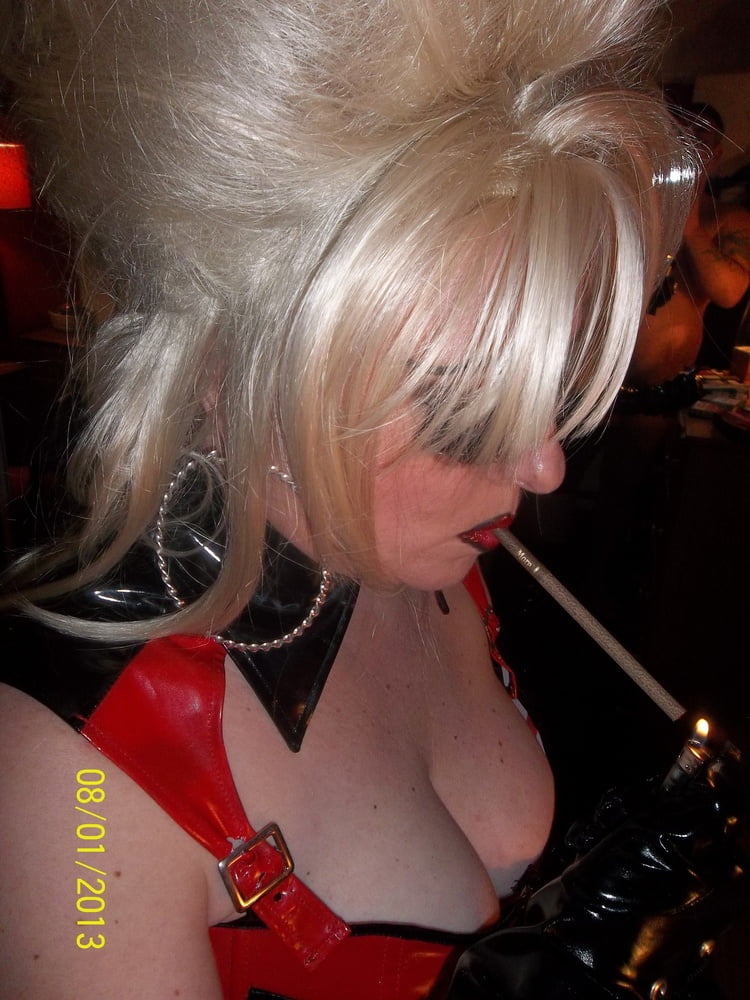 Nueva chica en la ciudad pt 2
 #106817263