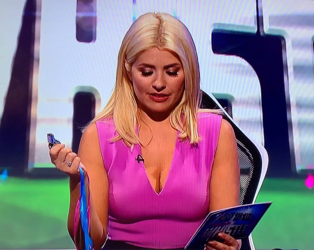 Wish holly willoughby was my wife !
 #80875368