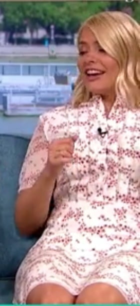 ¡Ojalá holly willoughby fuera mi esposa!
 #80875506