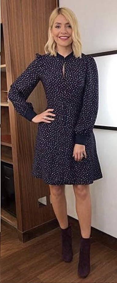 ¡Ojalá holly willoughby fuera mi esposa!
 #80875972