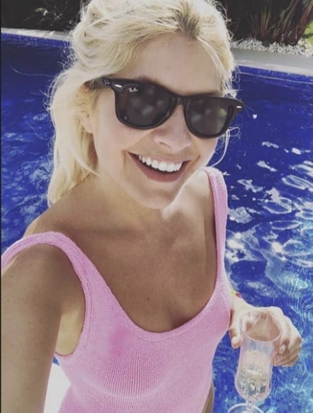 ¡Ojalá holly willoughby fuera mi esposa!
 #80876340