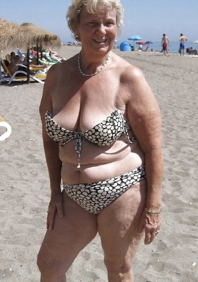 Divers granny mature bbw busty vêtements lingerie 5
 #103348924