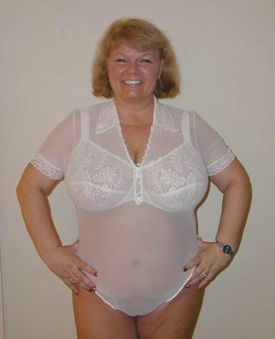 Varie granny mature bbw busty vestiti lingerie 5
 #103349410