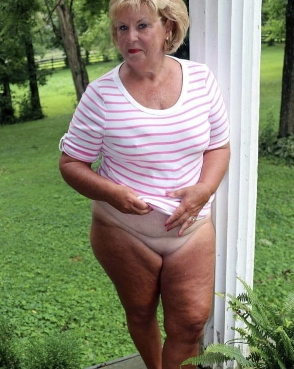 Divers granny mature bbw busty vêtements lingerie 5
 #103349488