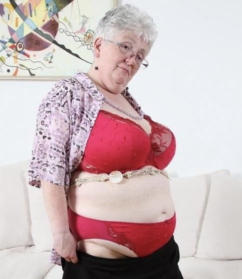 Divers granny mature bbw busty vêtements lingerie 5
 #103349498