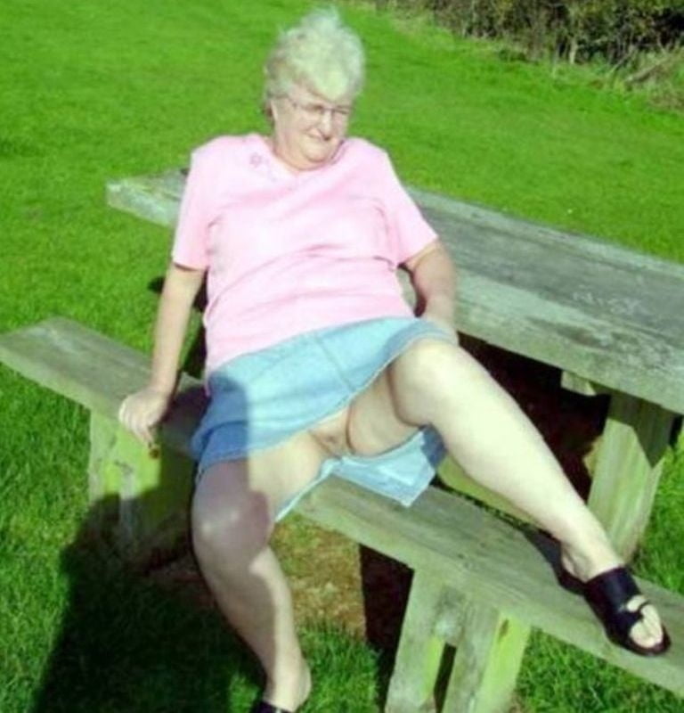 Divers granny mature bbw busty vêtements lingerie 5
 #103349944