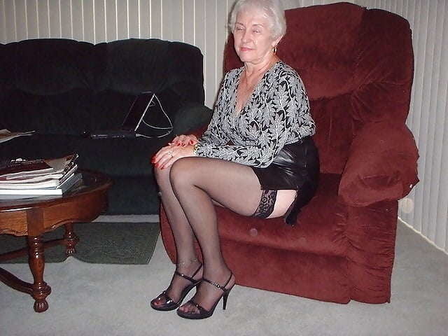 Divers granny mature bbw busty vêtements lingerie 5
 #103350289