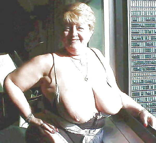 Varie granny mature bbw busty vestiti lingerie 5
 #103350551