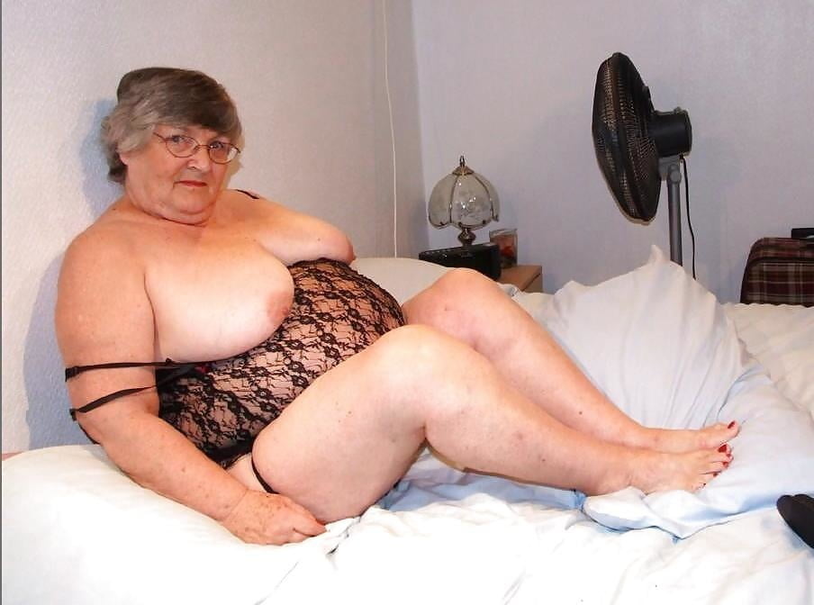 Varie granny mature bbw busty vestiti lingerie 5
 #103350701