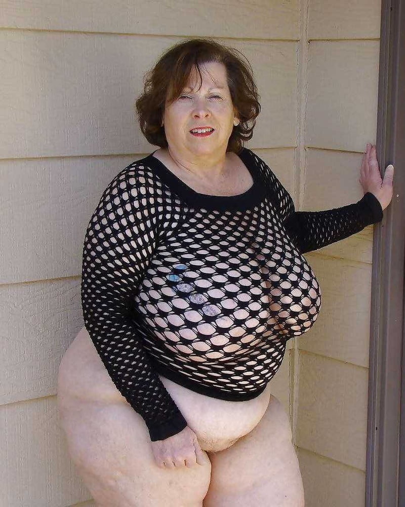 Divers granny mature bbw busty vêtements lingerie 5
 #103350732