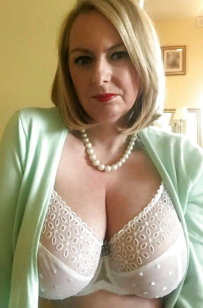 Varie granny mature bbw busty vestiti lingerie 5
 #103351179
