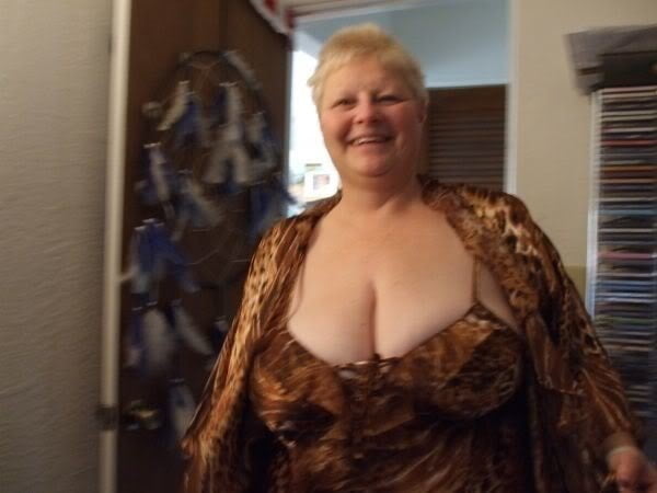 Varie granny mature bbw busty vestiti lingerie 5
 #103351256