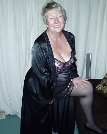 Varie granny mature bbw busty vestiti lingerie 5
 #103351308