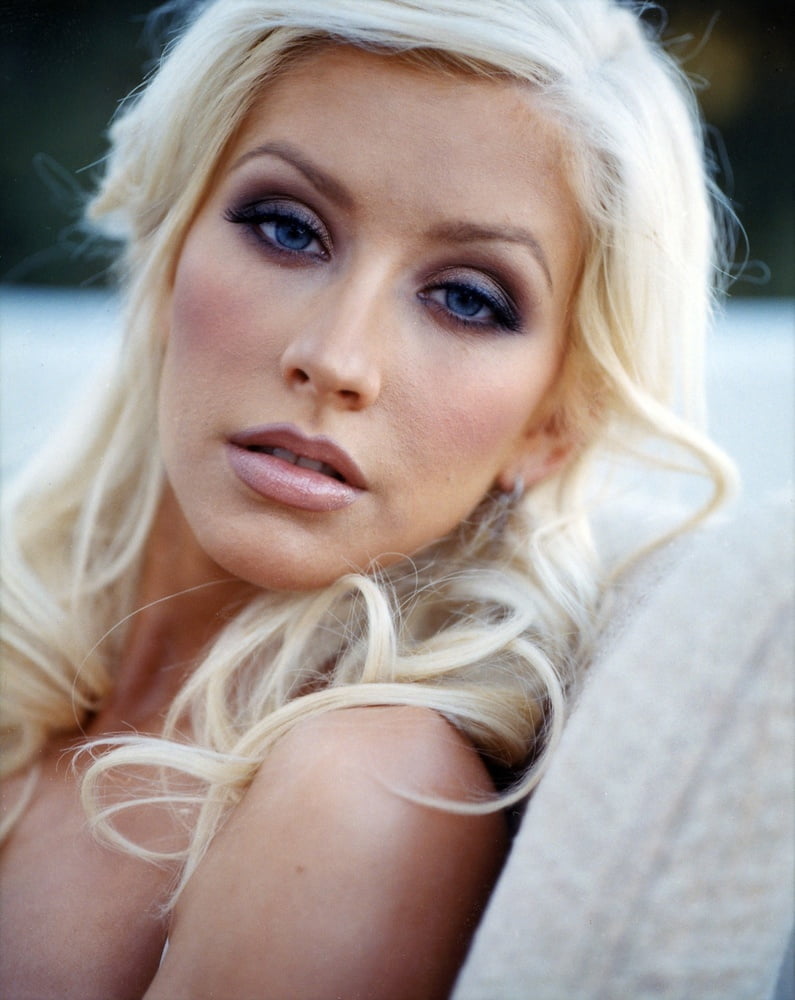 Christina aguilera
 #101962569