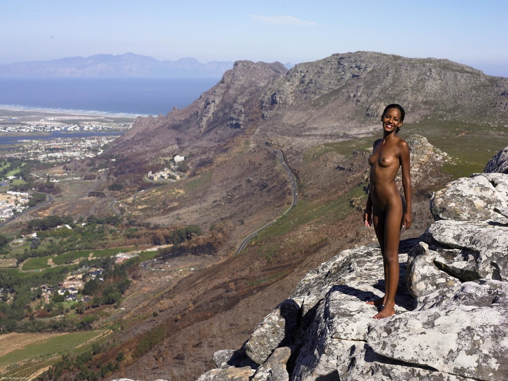 Naomi - On Table Mountain #100033772