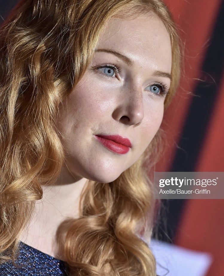 Molly quinn
 #105669461