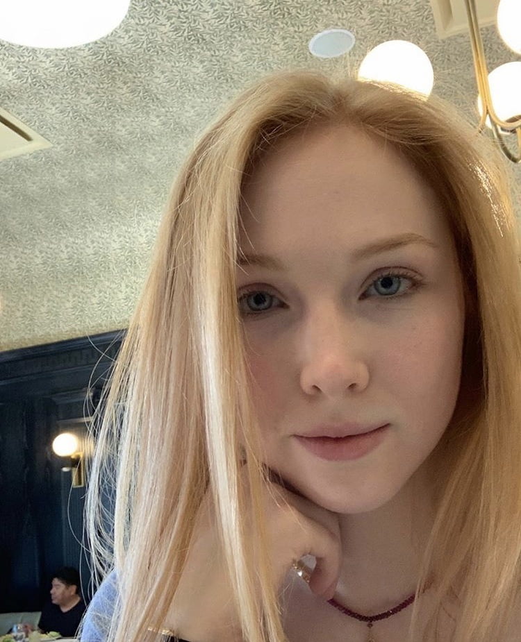 Molly Quinn #105669534