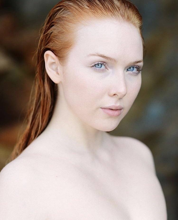 Molly Quinn #105669559