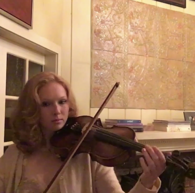 Molly Quinn #105669640