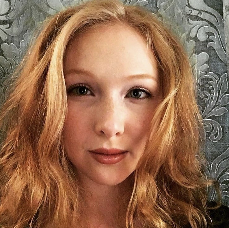 Molly Quinn #105669656