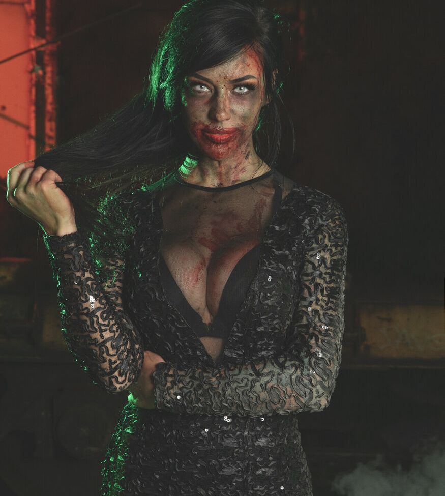 Alex Zedra desnuda #108869347