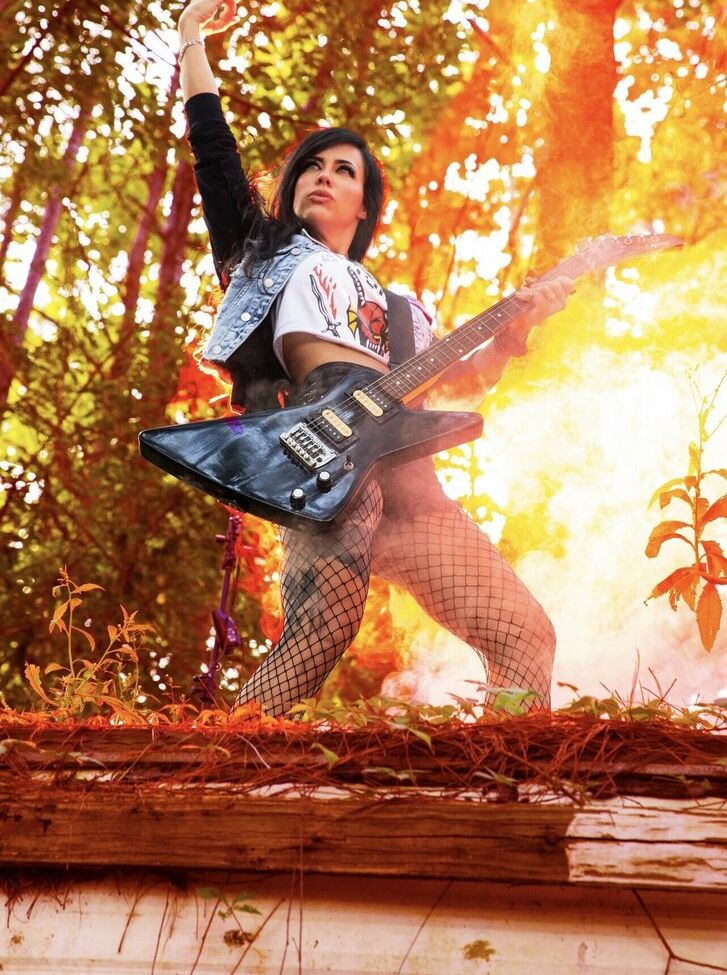 Alex Zedra desnuda #108869401