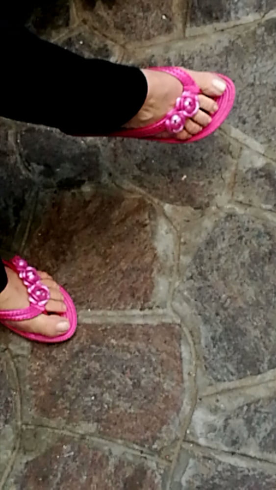 Piedi della Cugina 40enne #96993067