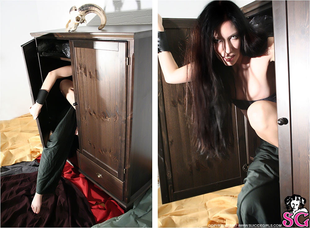 Suicide girls mix
 #95574642