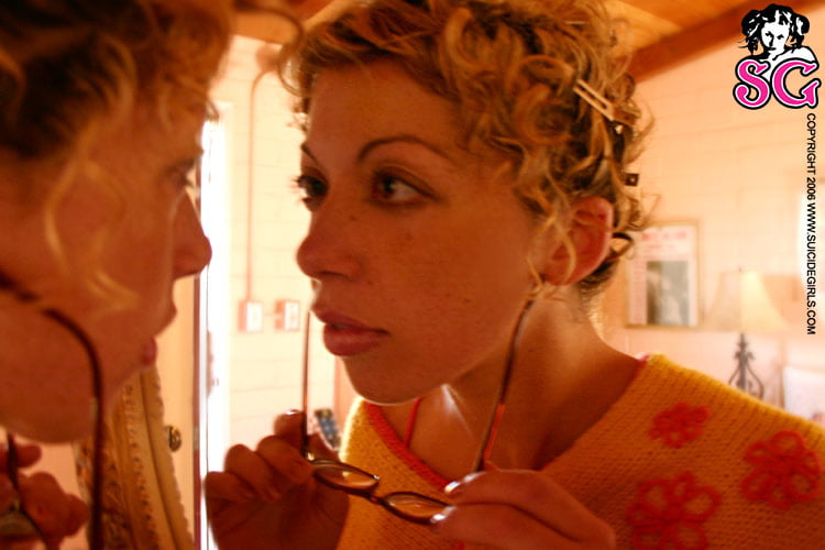 Suicide girls mix
 #95574857