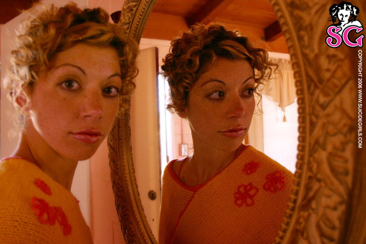 Suicide girls mix
 #95574859