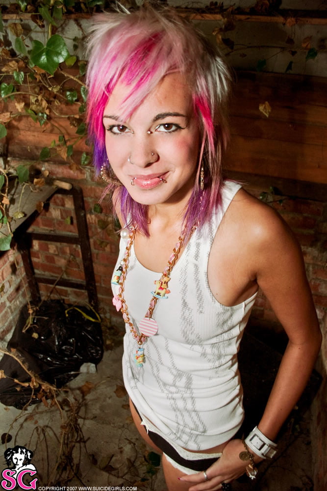 Suicide girls mix
 #95575695