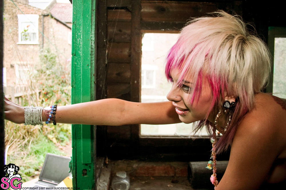 Suicide girls mix
 #95575724