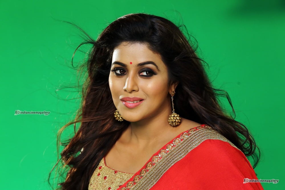 Mallu veshi nadimar #88091500