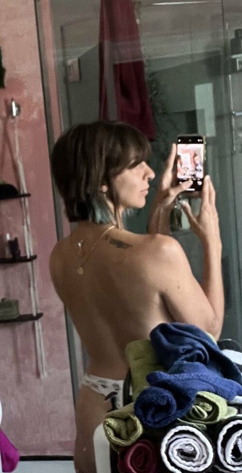 Gabbie Hanna nude #108003787