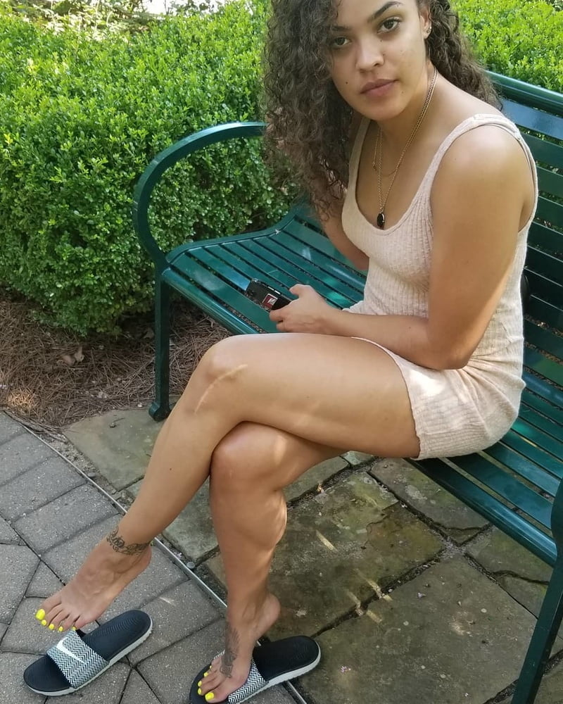 Pieds sexy d'instagram
 #84059289