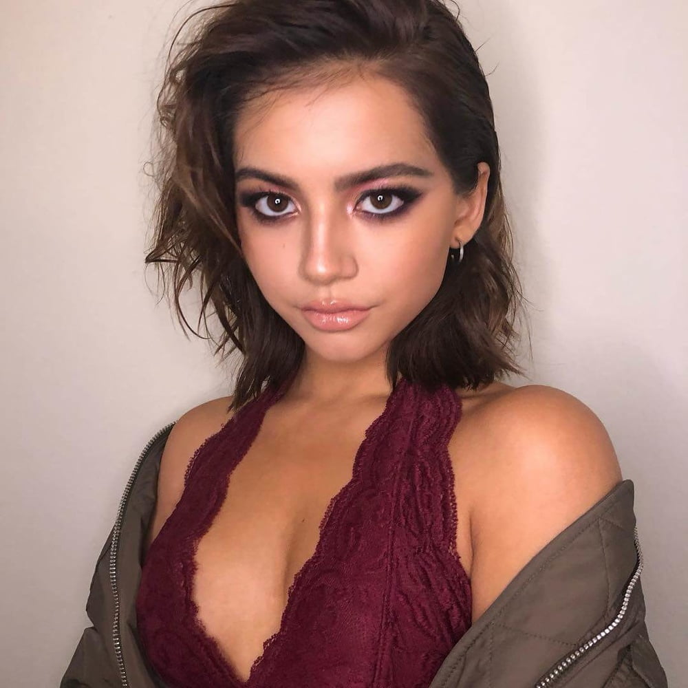 Isabela moner
 #100915312