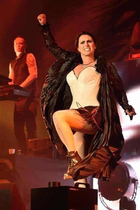 Sharon den adel
 #93783066