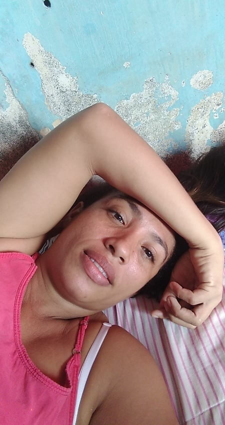 johana hoyos #95057522