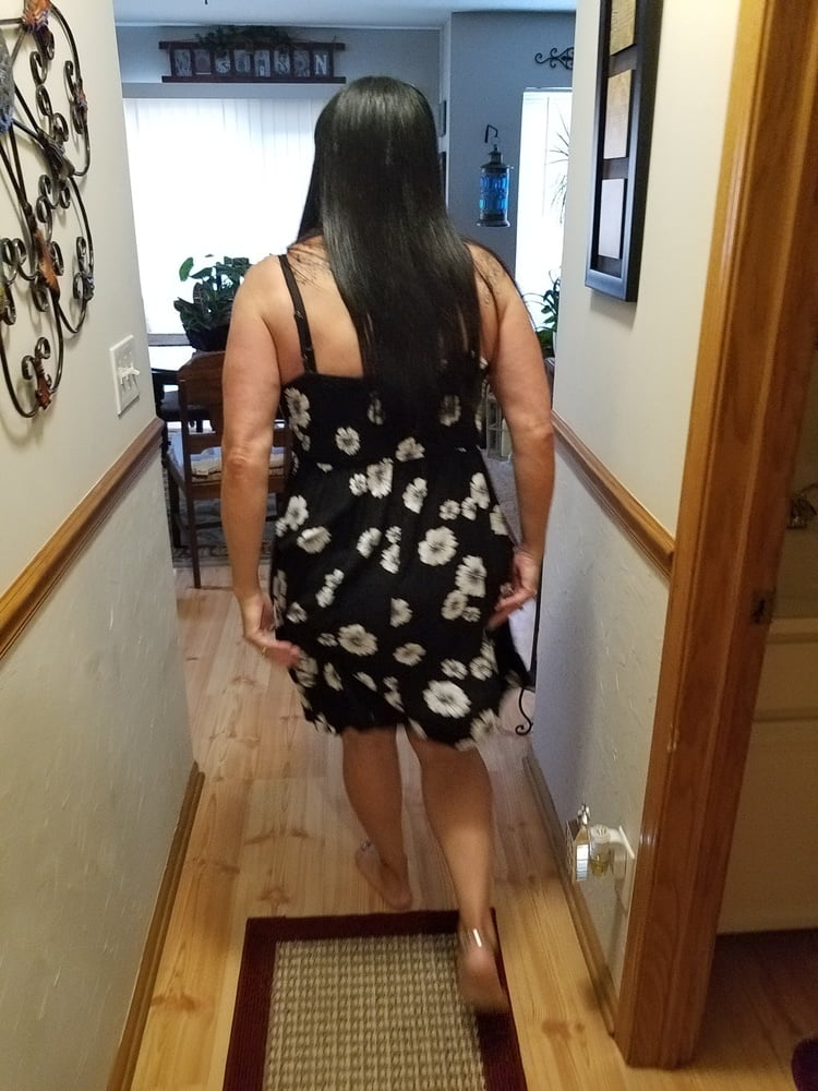 Sitting on the stairs waiting for you. #106713084