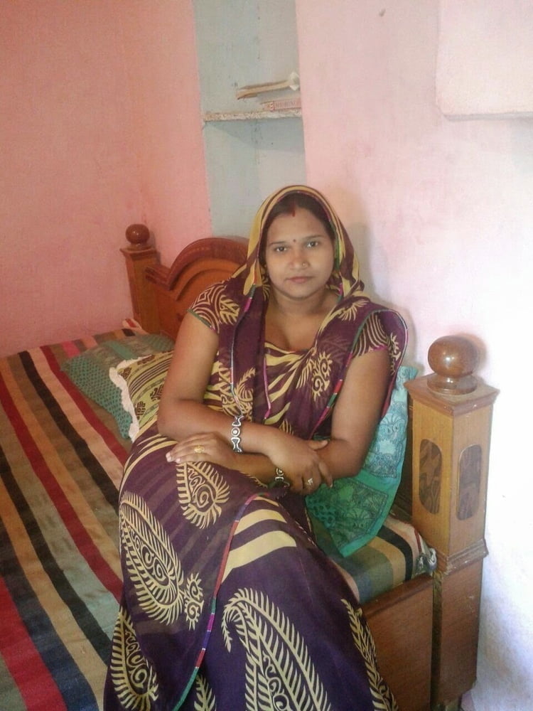 Desi indien village aunt bhabhi
 #90317542