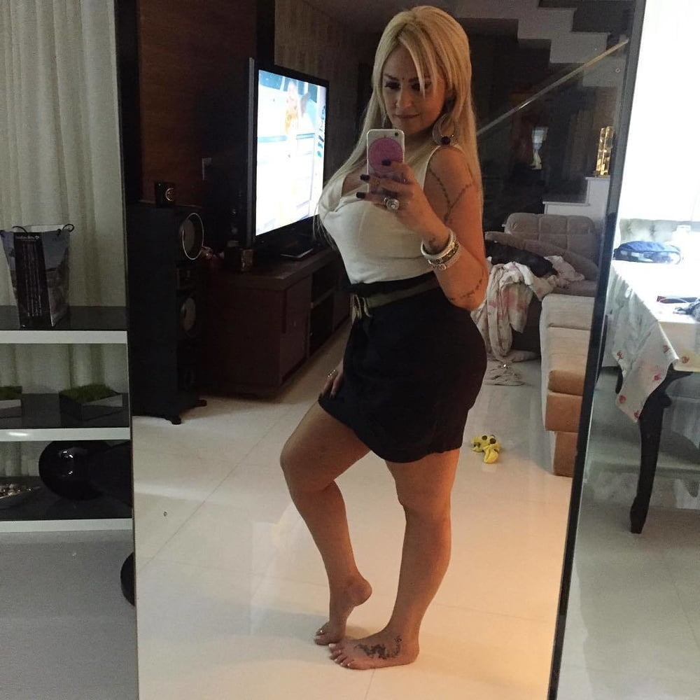 Dee piedi sexy (insta, piede)
 #81820576